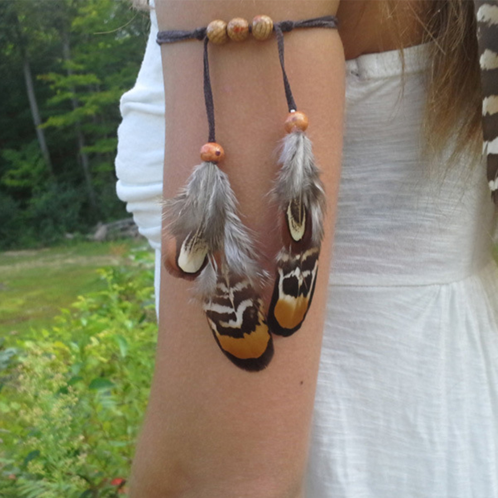 Women Accessories India - Brassard et bracelet en perles de
