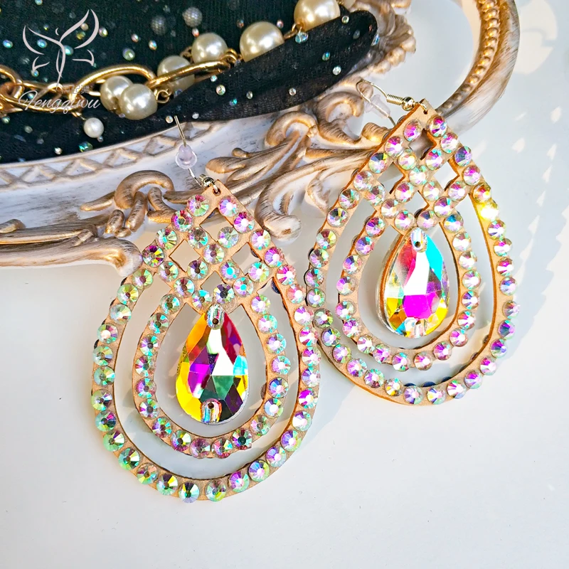 Boucles d'oreilles de danse du - Women Accessories India avis et prix