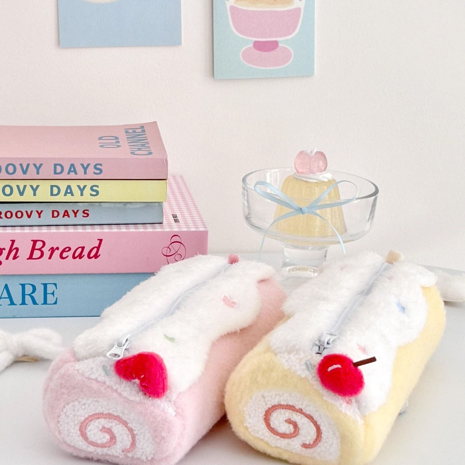 Trousse à Crayons en Peluche M - Women'S Vanity Accessories avis et prix
